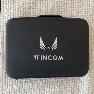 Hypervolt massage gun like new 5 attachments